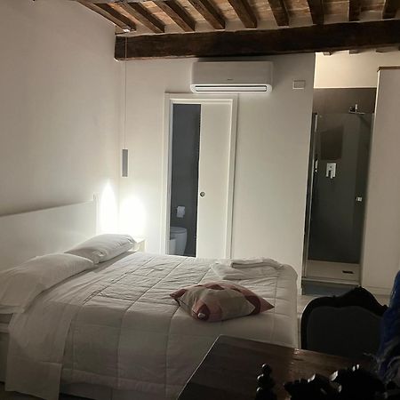 구비오 L'Inferno Di Dante B&B 외부 사진