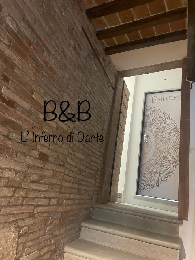 구비오 L'Inferno Di Dante B&B 외부 사진