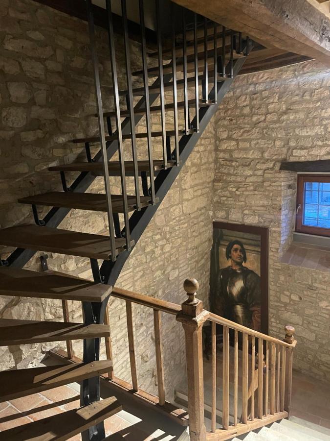구비오 L'Inferno Di Dante B&B 외부 사진
