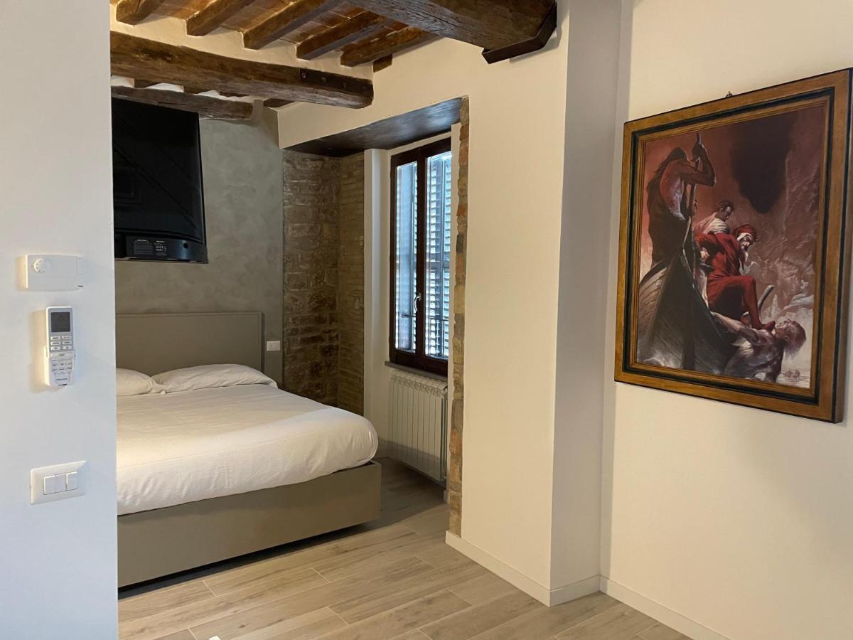 구비오 L'Inferno Di Dante B&B 외부 사진